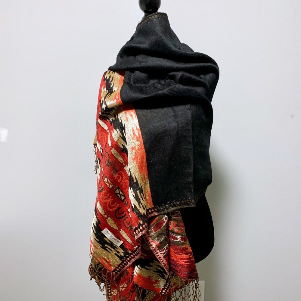 NWOT Pashmina Shawl/scarf